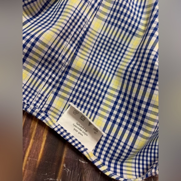 Ryan Seacrest Slim Fit LS shirt size 17 x 34/35
Excellent Pre-owned Condition - Picture 5 of 6